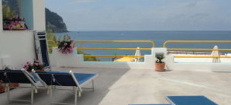 Hotel Cava Dell'isola:  ISCHIA ISLAND - NAPLES