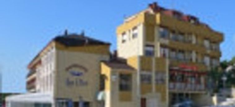 Hotel Las Olas:  ISLA - CANTABRIA