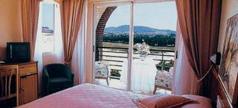 Hotel Olimpo:  ISLA - CANTABRIA