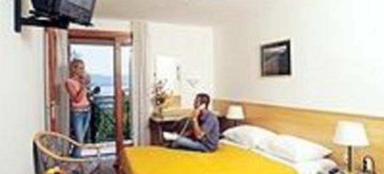Hotel Bluesun Resort Bonaca:  ISLA DE BRAC - DALMACIA
