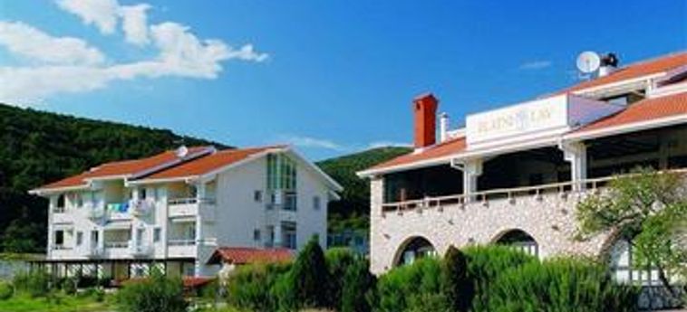 Zlatni Lav Hotel & Restaurant:  ISLA DE CRES - QUARNARO