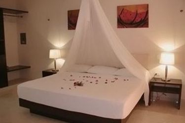 Hotel Luna D’Miel Suites:  ISLA MUJERES
