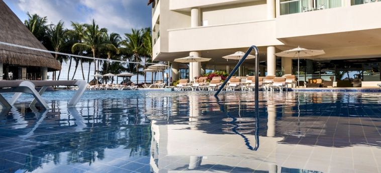 Hotel Isla Mujeres Palace Couples Only All Inclusive Resort:  ISLA MUJERES