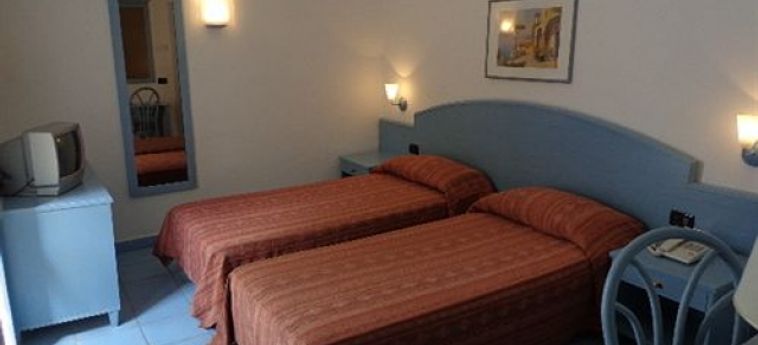 Hotel Club Valtur Capo Rizzuto:  ISOLA CAPO RIZZUTO - CROTONE