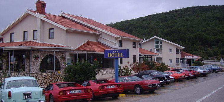 Zlatni Lav Hotel & Restaurant:  ISOLA DI CHERSO - QUARNARO