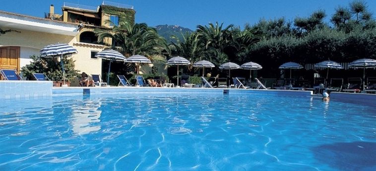Hotel La Scogliera:  ISOLA DI ISCHIA - NAPOLI