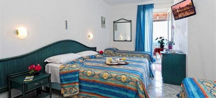 Hotel Residence La Rosa:  ISOLA DI ISCHIA - NAPOLI
