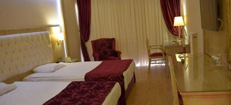 Ege Palas Business Hotel :  IZMIR