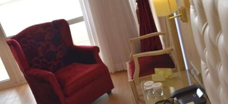 Ege Palas Business Hotel :  IZMIR