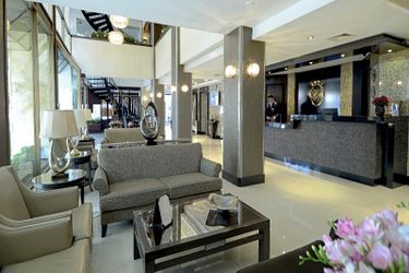 Hotel Kaya Prestige:  IZMIR