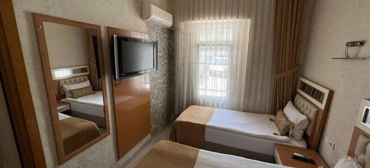 Hotel Vatan Otel:  IZMIR