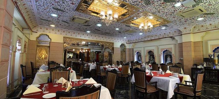 Hotel Umaid Mahal:  JAIPUR