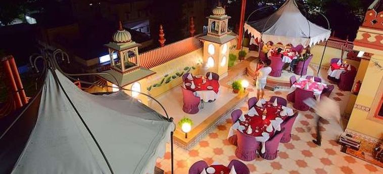 Hotel Umaid Mahal:  JAIPUR