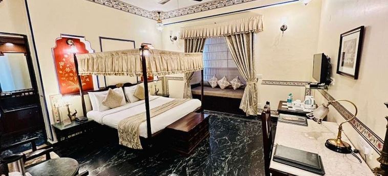 Hotel Umaid Mahal:  JAIPUR