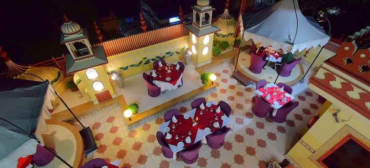 Hotel Umaid Mahal:  JAIPUR