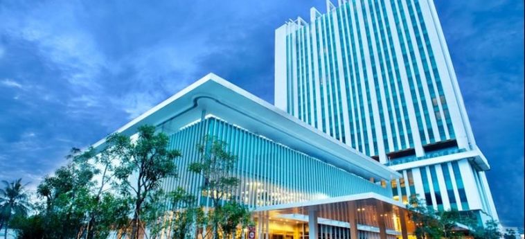 Js Luwansa Hotel And Convention Center:  JAKARTA