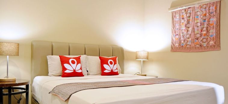 Hotel Zen Rooms W Home Cipete Jakarta: Foto 