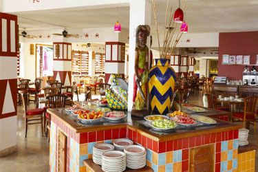 Hotel Royal Decameron Club Caribbean (All Inclusive):  JAMAICA