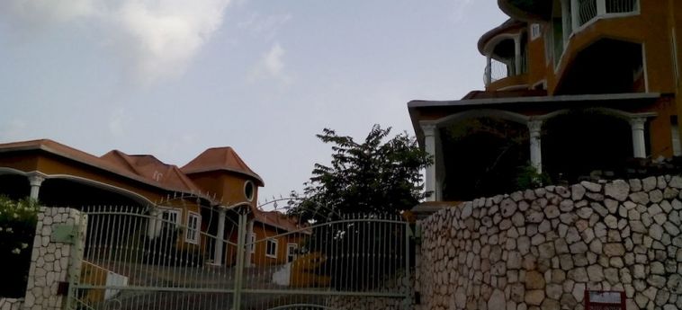 Casa Tianna Guest Apartments:  JAMAICA