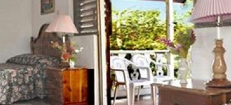 Hotel Secrets Cabins On Negril Beach:  JAMAICA