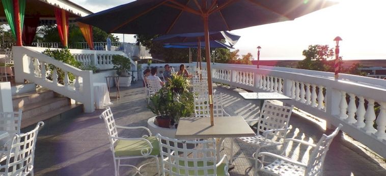 Hotel Skyclub Beach Suite At Mobay Club:  JAMAICA