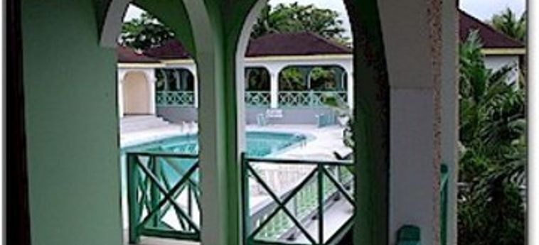 Hotel Bungalo:  JAMAICA