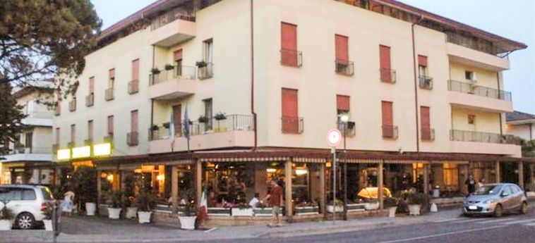 Hotel Cavallino Bianco:  JESOLO - VENEDIG