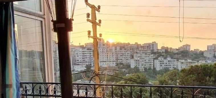 Damask Rose, Lebanese Guest House Jounieh: Foto 