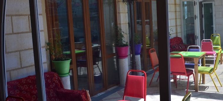 Damask Rose, Lebanese Guest House Jounieh: Foto 
