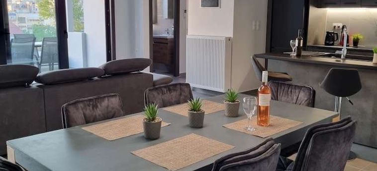 10 Apartments &Amp; Suites Athens Kallithea: Foto 