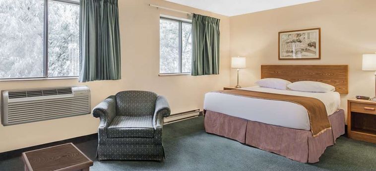 Hotel Super 8 By Wyndham Kamloops On The Hill Kamloops: Photo 