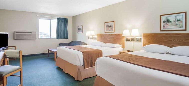 Hotel Super 8 By Wyndham Kamloops On The Hill Kamloops: Photo 
