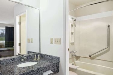 Hotel Thriftlodge Kamloops:  KAMLOOPS