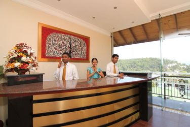 Hotel Serene Grand Kandy: Photo 