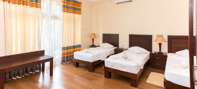 Hotel Serene Grand Villa:  KANDY