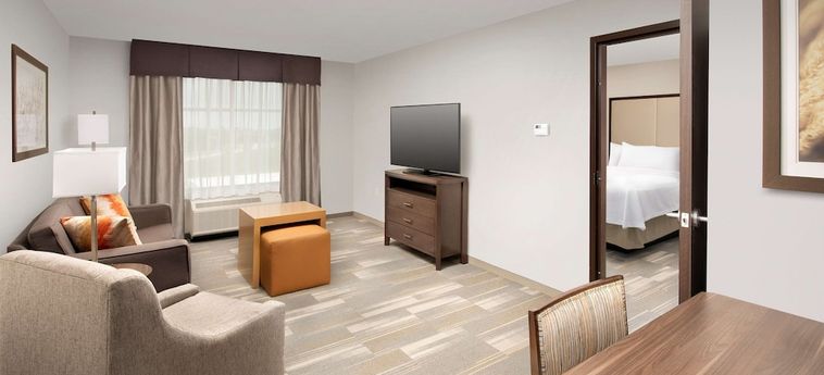 Hotel Homewood Suites By Hilton Kansas City Speedway:  KANSAS CITY (KS)