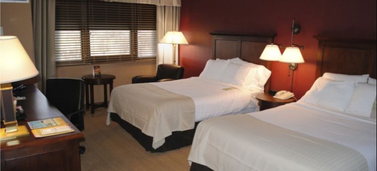 Adam's Mark Hotel & Conference Center - Coco Key Water Resort:  KANSAS CITY (MO)