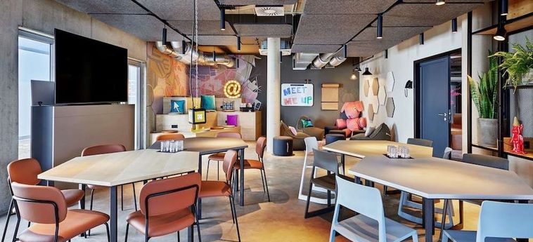 Hotel Moxy Karlsruhe Karlsruhe: Photo 