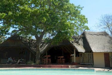 Hotel Kwalape Safari Lodge:  KASANE
