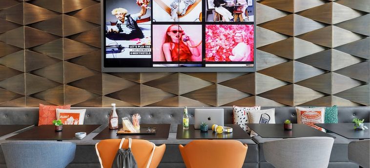 Hotel Moxy Kaunas Center Kaunas : Photo 