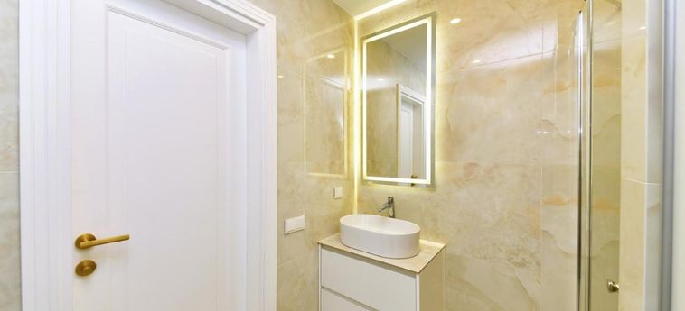 Luxury Central Apartment In Putvinskio Street Kaunas: Photo 