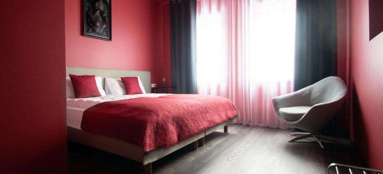 Hotel Very Bad Hootel Kaunas: Foto 