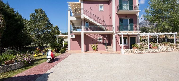 Dina Apartments:  KEFALONIA