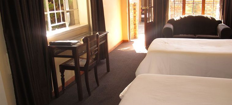 Hotel Aero Guest Lodge:  KEMPTON PARK