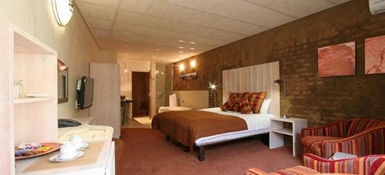 African Rock Hotel:  KEMPTON PARK