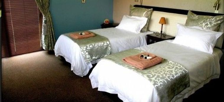 Hotel Nimbati Lodge:  KEMPTON PARK
