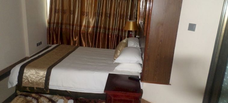 The Mirror Hotel:  KIGALI