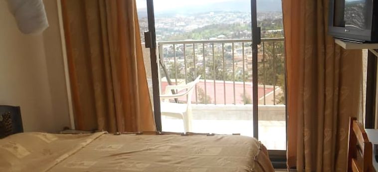 Okapi Hotel:  KIGALI