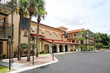 Hotel Quality Inn & Suites By The Parks:  KISSIMMEE (FL)