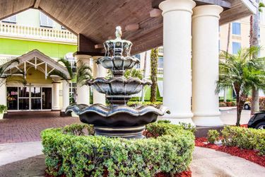 Hotel Comfort Suites Maingate East:  KISSIMMEE (FL)